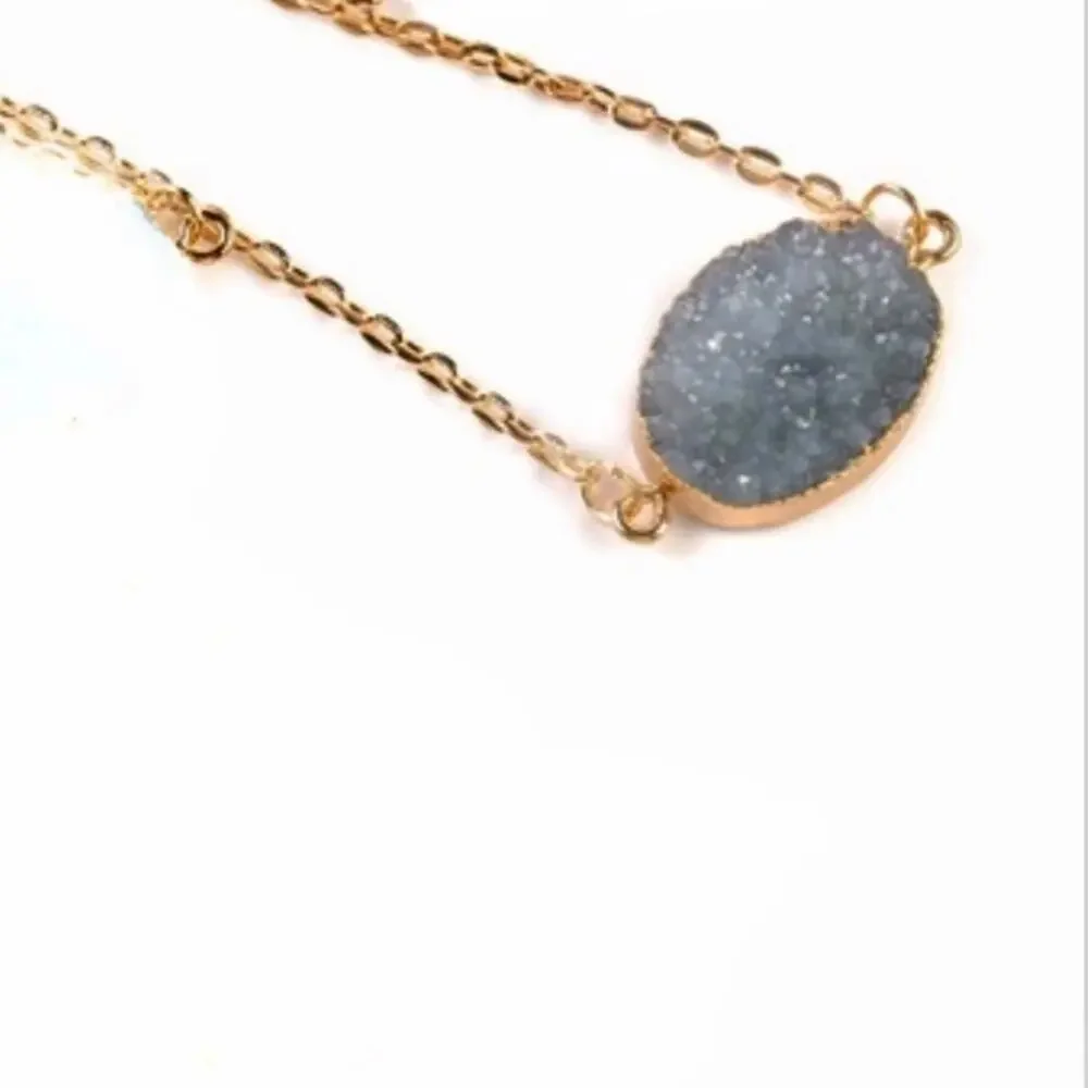 Express Gray Druzy Crystal Quartz Agate Pendant Necklace